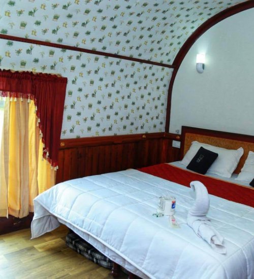 1-bedroom-deluxe-3 1 Bedroom Houseboats in Alleppey