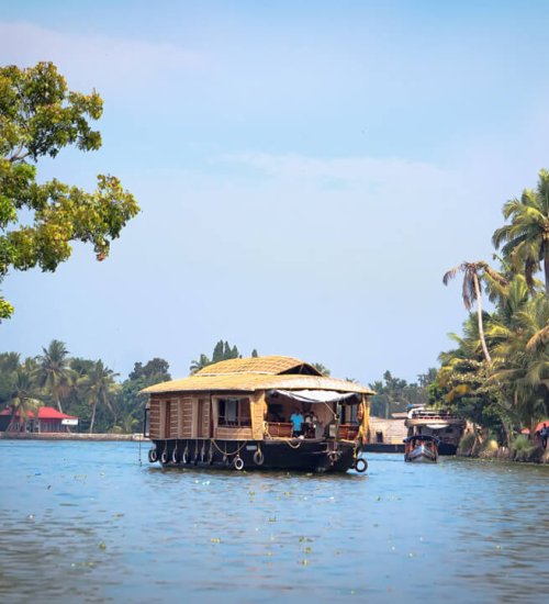 Alleppey Boat House Price and Booking Tips