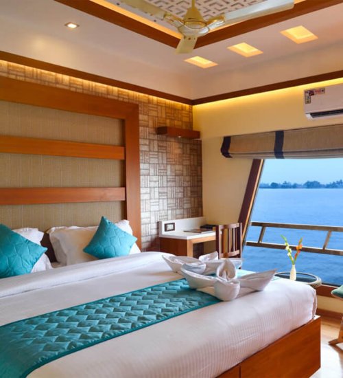 Alleppey Boat House Stay